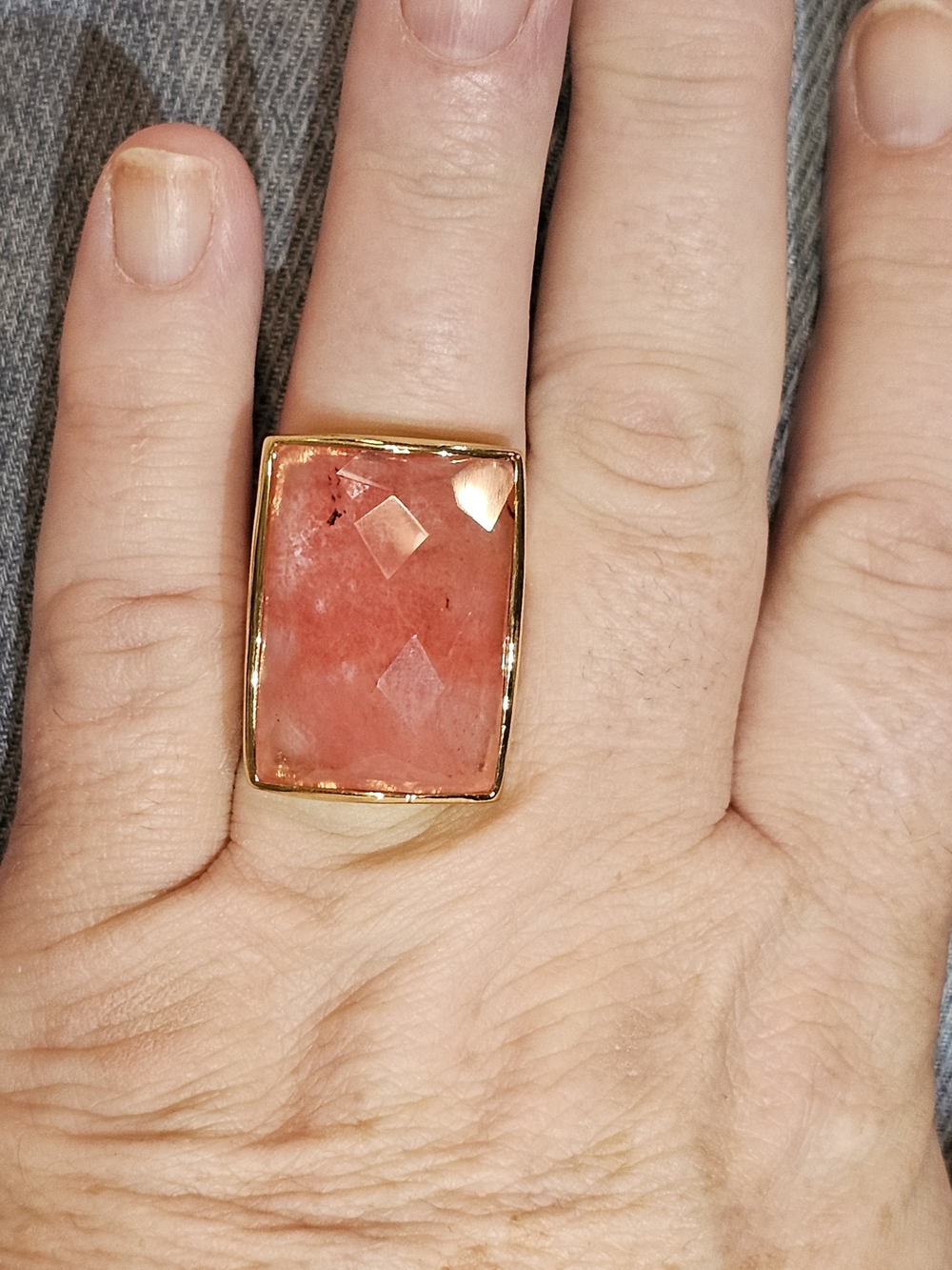 18K Gold Plated Cherry Quartz Chunky Statement Cocktail Ring Size 7 NWOT